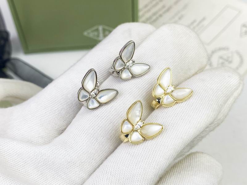 Van Cleef & Arpels earring 05yxs01